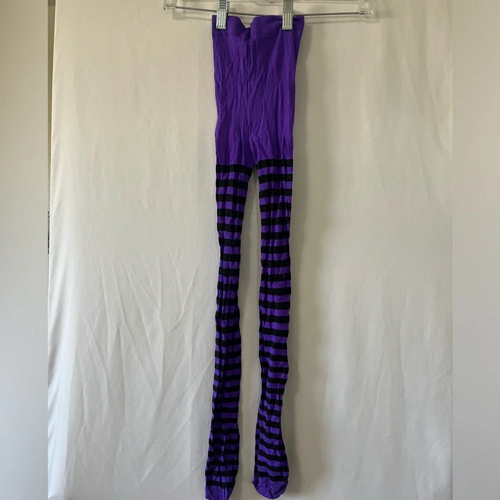 Purple and Black Stripped Tights‎